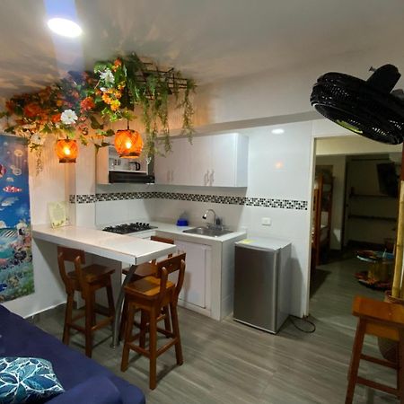 Acuarios Hostal Playa Ladrilleros Εξωτερικό φωτογραφία
